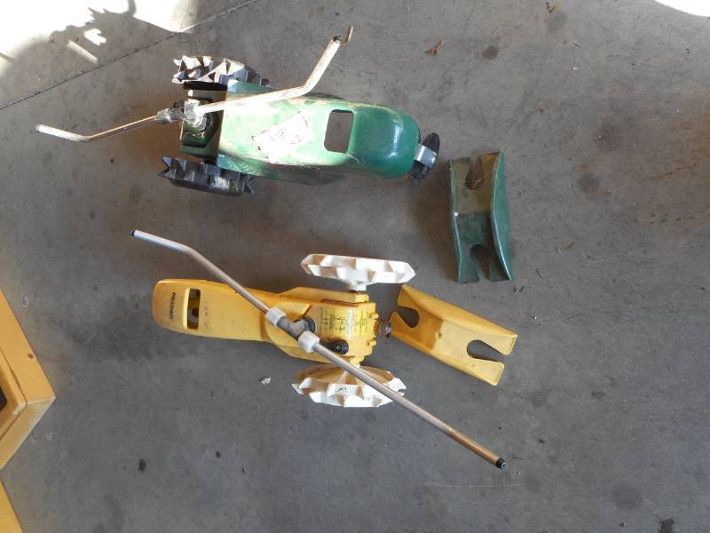 lot 17 image: Tractor Sprinklers