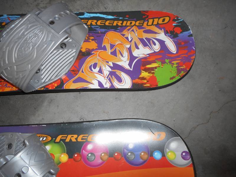lot 16 image: Freeride 110 Snow Boards