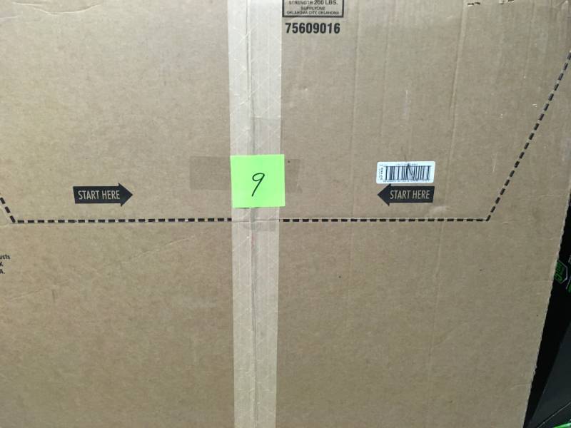M-D Building Products 36 in. x 36 in. Cloverleaf Aluminum Sheet, Silver- good condition
