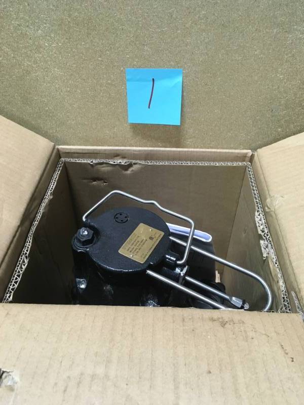 lot 1 image: Everbilt 310 HP Cast Iron Sump Pump- good condition
