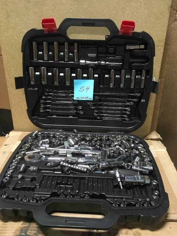 lot 54 image: Husky Mechanics Tool Set (230-Piece)  MISSING Pieces
