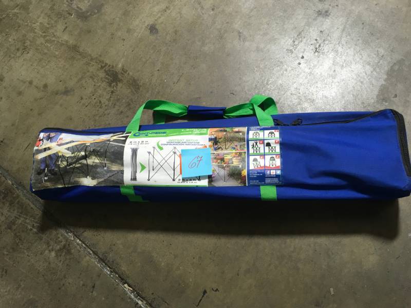 lot 67 image: Portable Work System 30.5 in. Compacting 2 ft. x 4 ft. Sawhorse- good condition