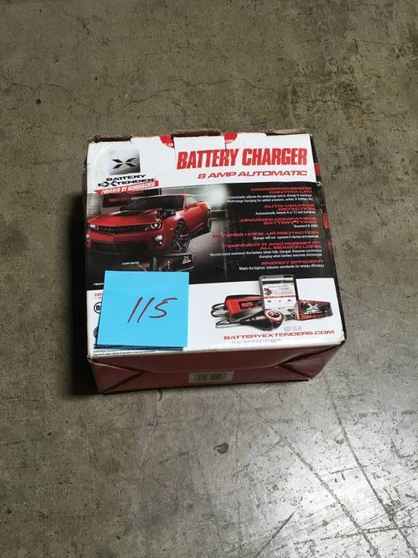 lot 115 image: Schumacher Battery Extender 6-Volt or 12-Volt, 8 Amp Battery ChargerMaintainer- good condition