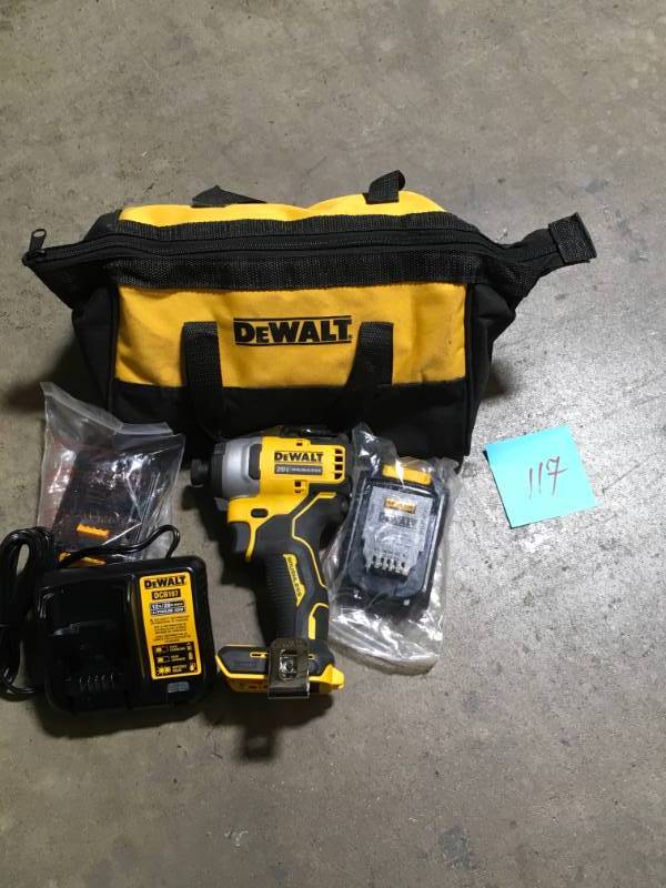 lot 117 image: ATOMIC 20-Volt MAX Lithium-Ion Brushless Cordless Compact DrillImpact  Battery 1.3Ah and Charger- good condition