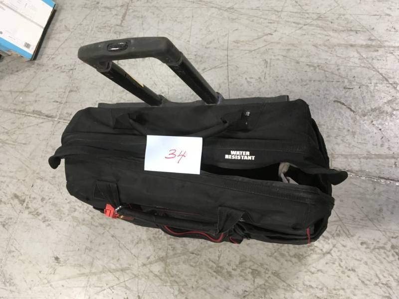 lot 34 image: HUSKY TOOL BAG- good condtion