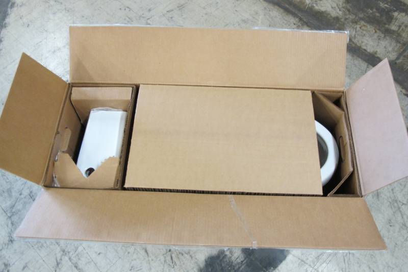 lot 61 image: Kohler Lintelle Complete Toilet Kit - NEW in Original, Open Box