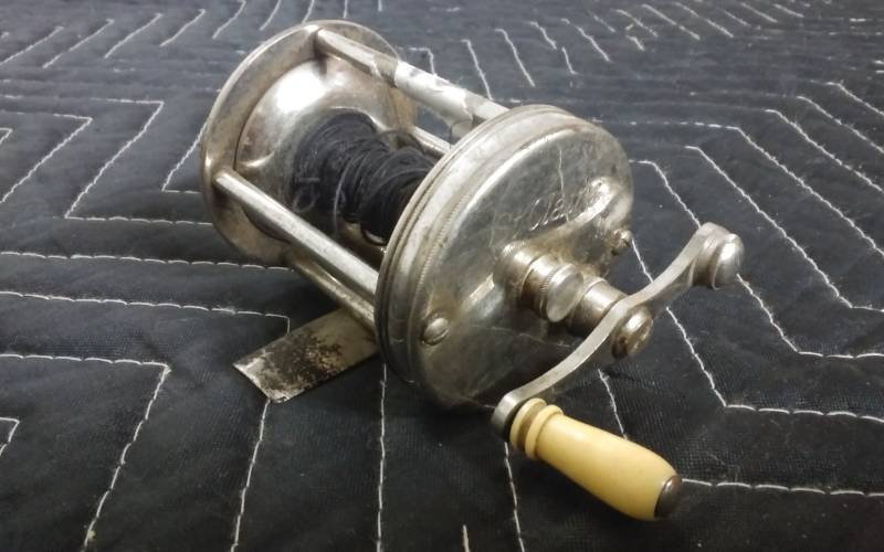 lot 28 image: Old St. Claire Fishing Reel