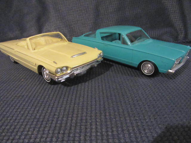 lot 14 image: Thunderbird & Barracuda Cars