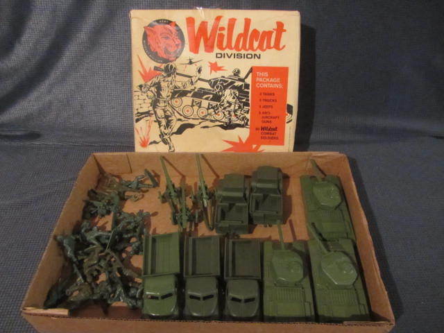 lot 29 image: Payton Army Set