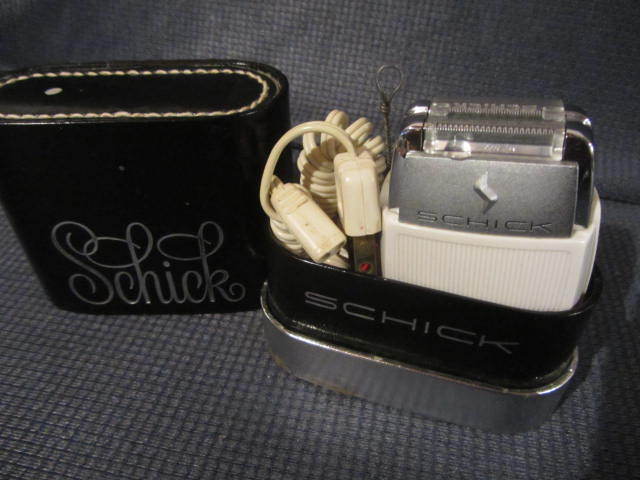 lot 35 image: Schick Vintage Razor
