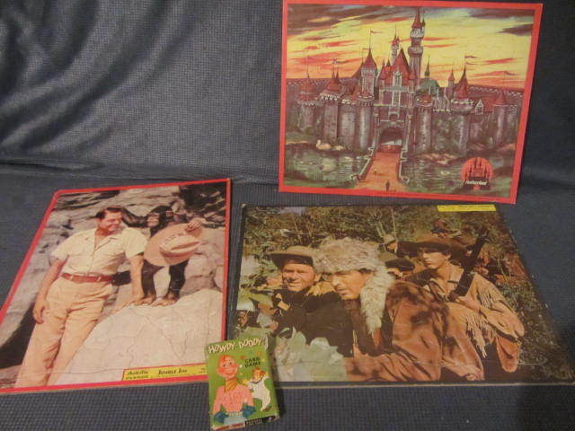 lot 47 image: Card Game, Puzzles