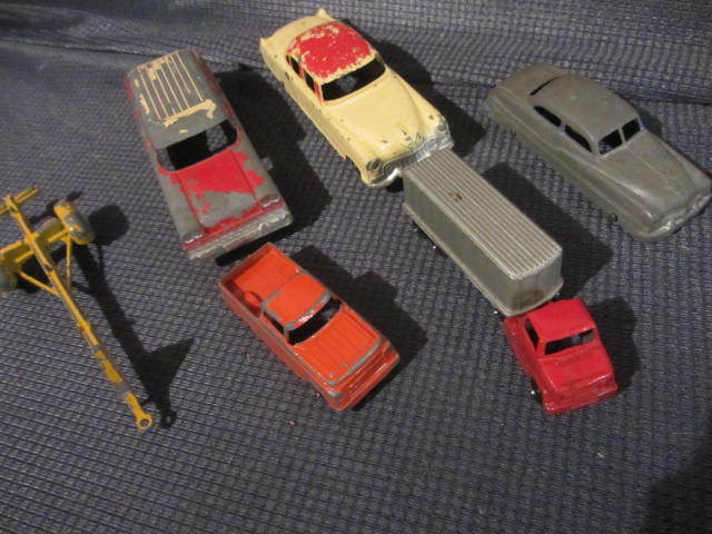 lot 73 image: Tootsie Toy Cars