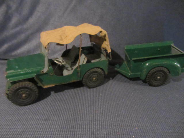lot 78 image: Willys Jeep, Trailer