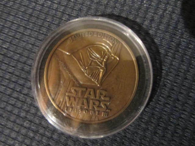 lot 96 image: Star Wars Medallion