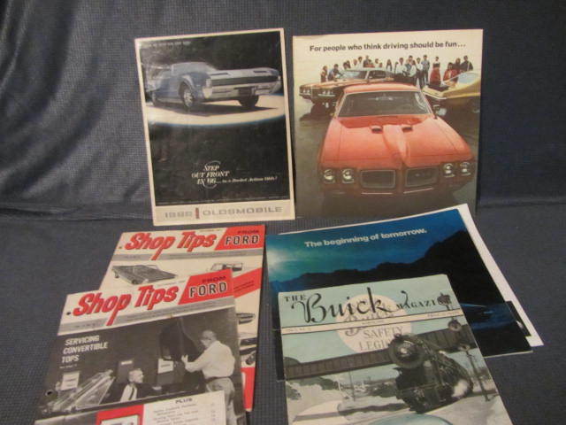 lot 120 image: Automotive Magazines