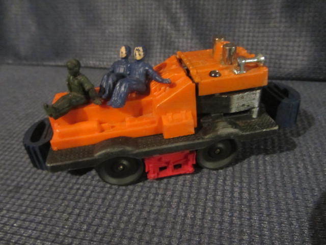 lot 146 image: Lionel Bump & Go