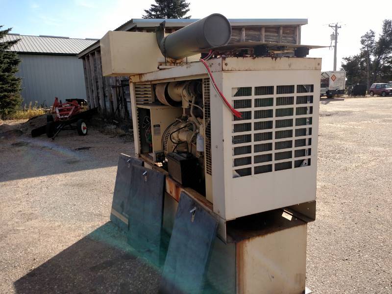 lot 15 image: Kohler Fast Responder Generator, Cu...