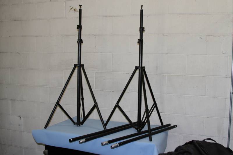 lot 38 image: Pro Video Black Metal Chroma Pop Stand Kit with Soft Case