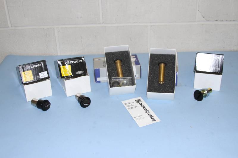 lot 46 image: Lot of Crown & Beyerdynamic Pro Audio Microphones