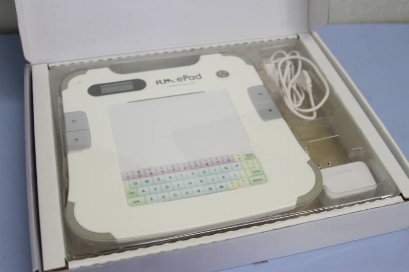 lot 54 image: RM ePad iPad-Type Touchscreen Portable Wireless Tablet