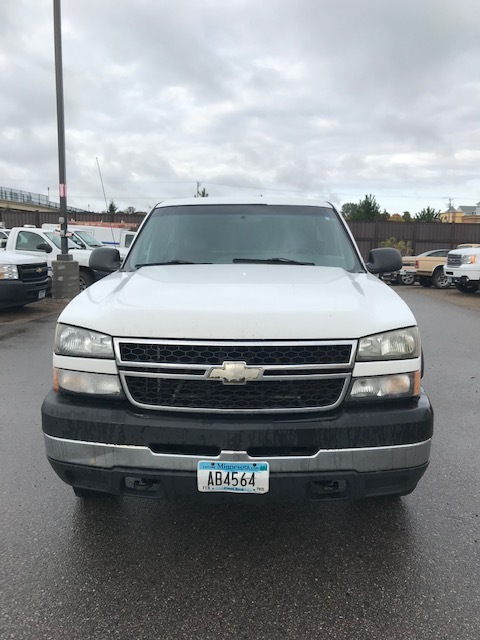 2007 CHEVY SILVERADO PICKUP - 2500 HD  - 4 X 2 - WITH TOPPER AND TONS OF TOOL STORAGE  #2205