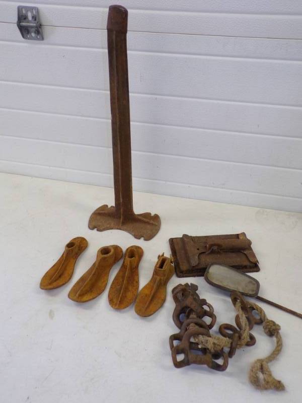 Cast Iron Peddlers Forms, and other Cast Iron Pieces