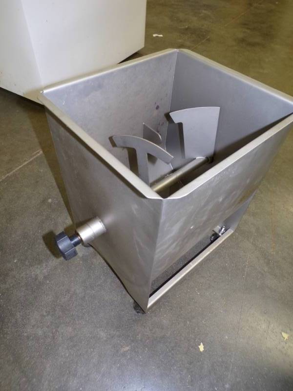 Cabelas Sausage Mixer