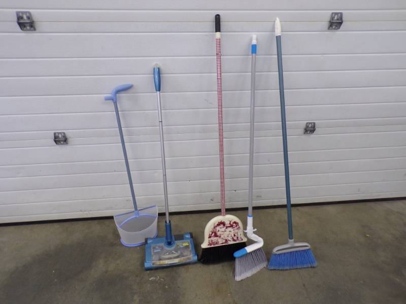 Brooms and Cleaning Tools