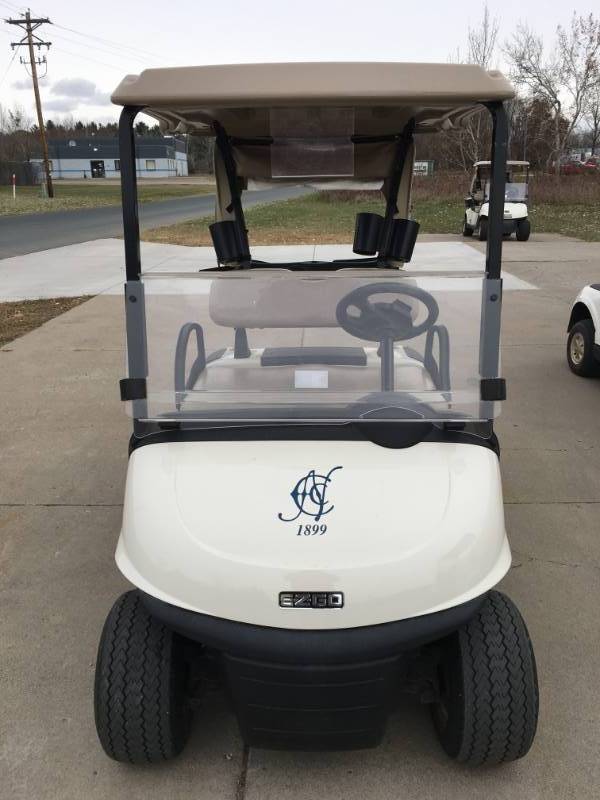 2016 - EZGO RXV GOLF CART -  2017 BATTERIES - TESTED WELL  - FACTORY CHARGER - WINDSHIELD -   SERIAL NUMBER - 5379383    RUNS AND DRIVES PERFECT -