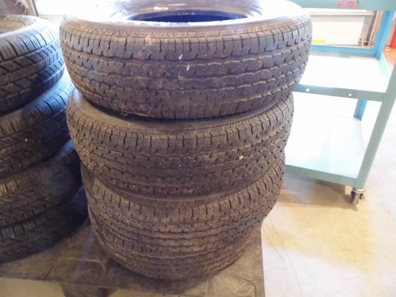 lot 13 image: 4 Hi Run Trailer Tires