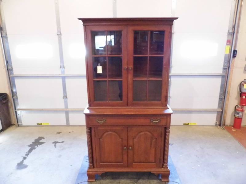 lot 24 image: Willet Wildwood Cherry China Cabinet