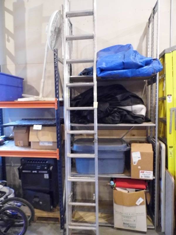 lot 53 image: Extension Ladder