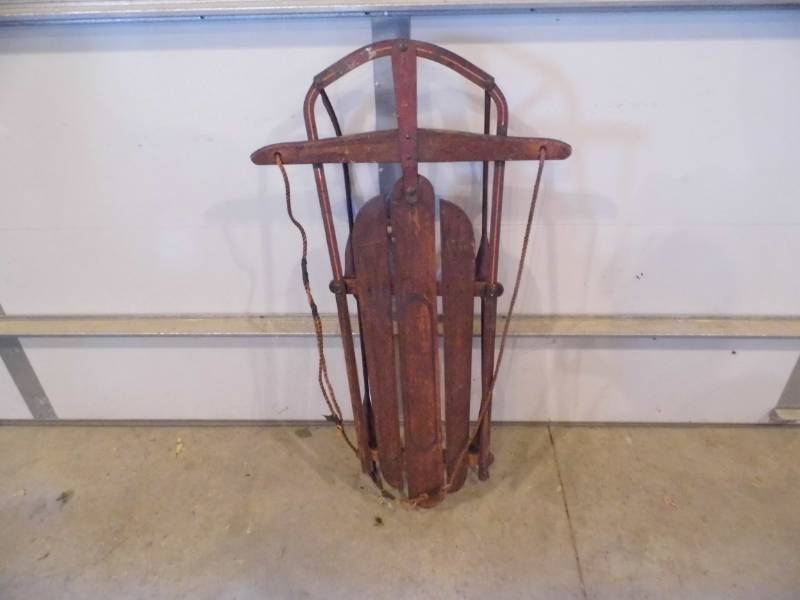 lot 59 image: Vintage Sled