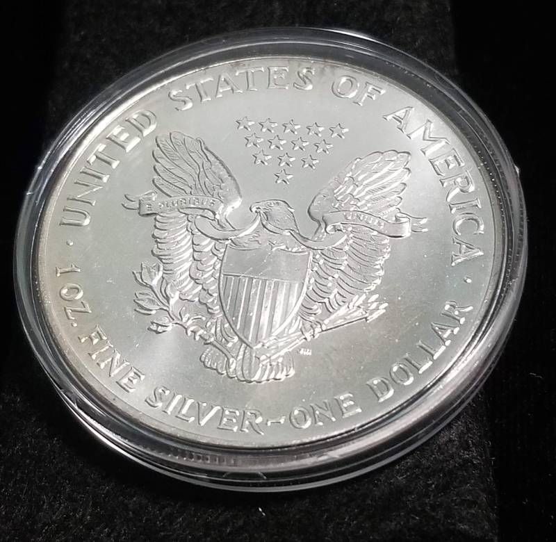 1993 AMERICAN SILVER EAGLE 1 TROY OZ. .999 FINE SILVER IN AIRTITE