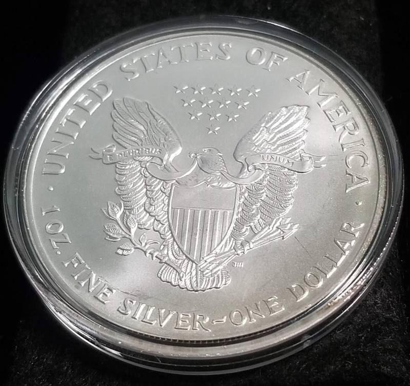 1997 AMERICAN SILVER EAGLE 1 TROY OZ. .999 FINE SILVER IN AIRTITE