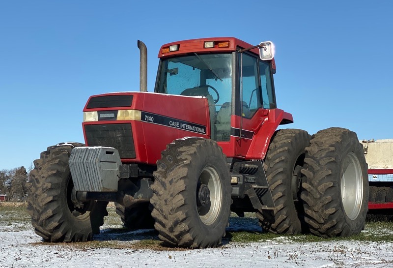 Farm Tractor, Road Grader and Compaction Equipment KBID