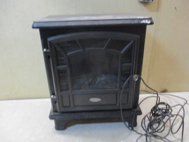 lot 6 image: Electric Fireplace
