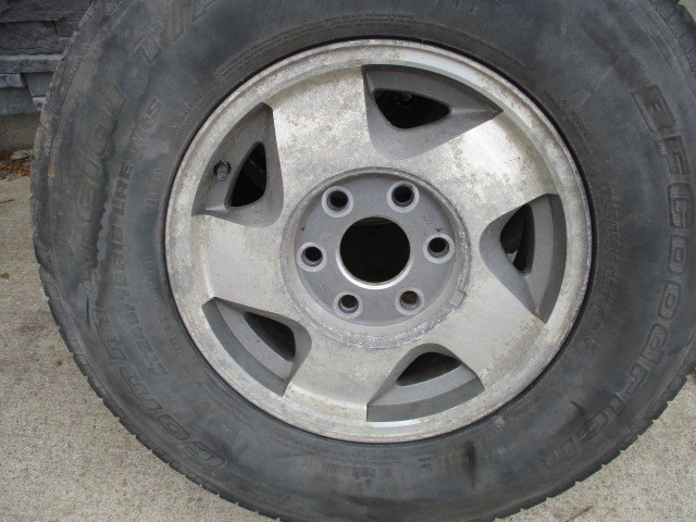 lot 10 image: 16 Chevy Truck Rims