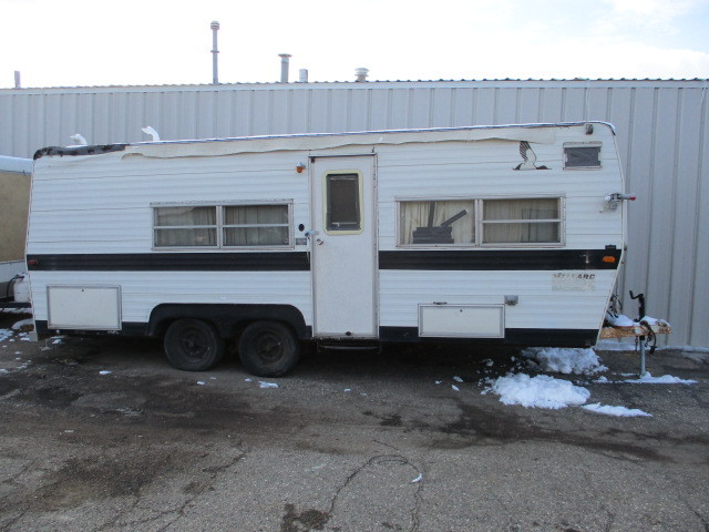 lot 3 image: Mallard Camper