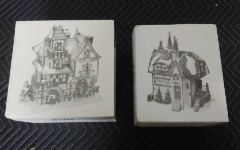 Department 56 North Pole Series-Heritage Village Collection