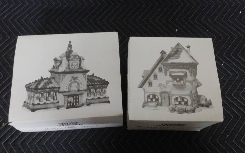 Department 56 North Pole Series-Heritage Village Collection