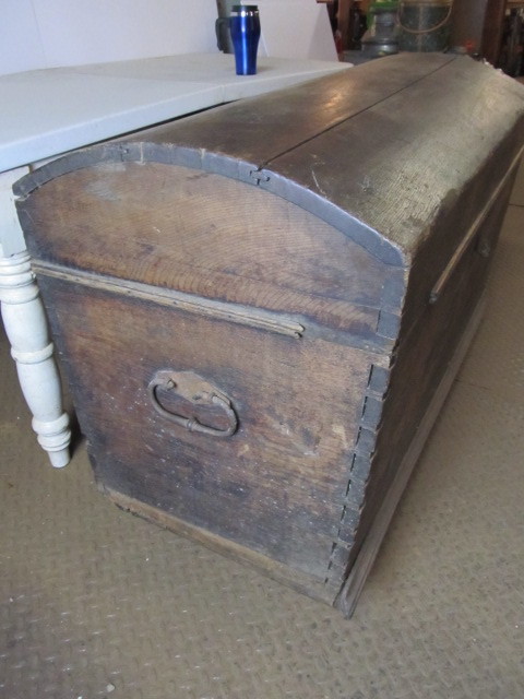 lot 11 image: Early Antique Dovetailed Dome Top Immigrant Trunk