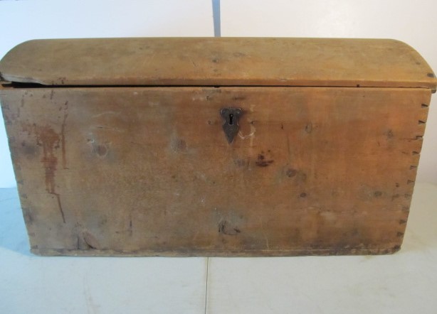 lot 15 image: Early Antique Dovetailed Pine Dome Top Immigrant Trunk