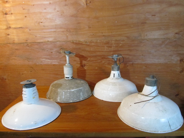 lot 205 image: Lot of 4 Vintage IndustrialService Station White Porcelain Light Fixtures