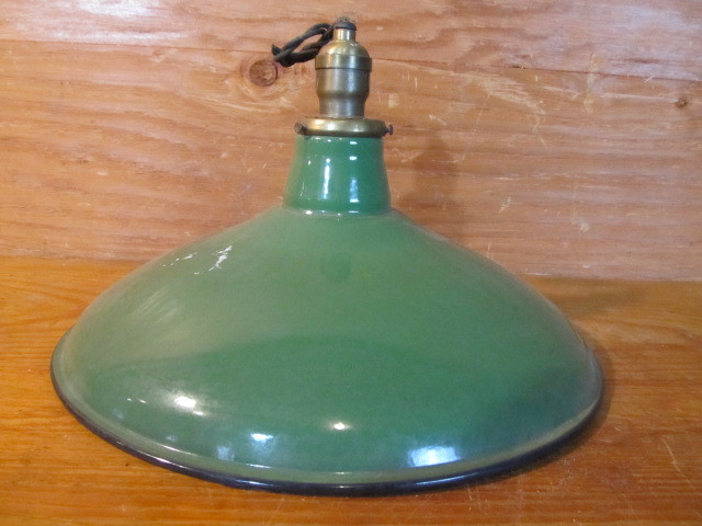 lot 206 image: Vintage IndustrialService Station Green Porcelain Light Fixture w Brass Fitting