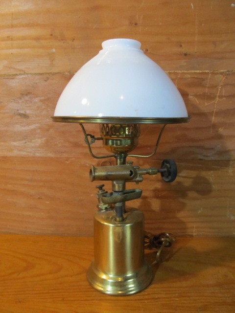 lot 178 image: Nice Antique OTTO BERNZ Brass Blowtorch Table Lamp