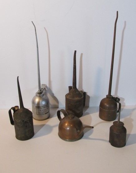 lot 180 image: Vintage & Antique Oil Cans - Including Railroad & International Harvester