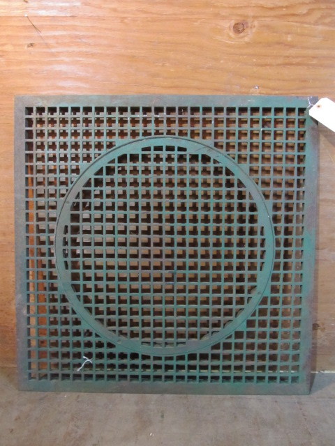 lot 182 image: Large Antique Industrial Cast Iron Floor Grate 