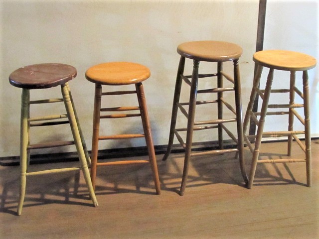 lot 73 image: 4 Assorted Vintage Wooden Stools