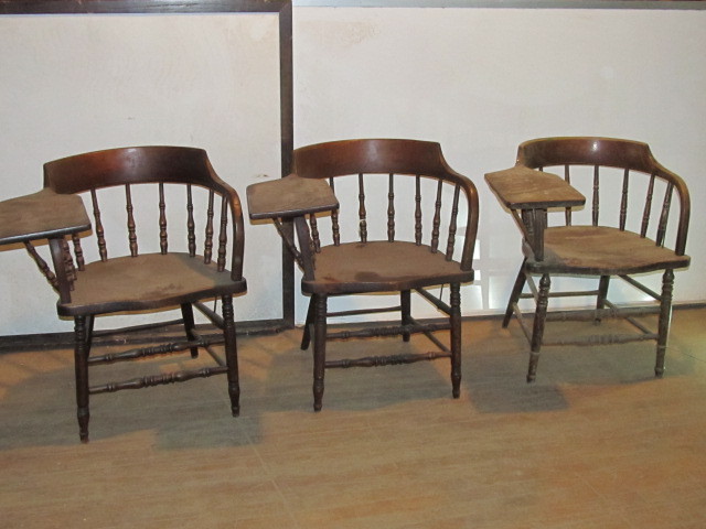lot 74 image: Matching Set of 3 Old Vintage Curved Back Writing Desks